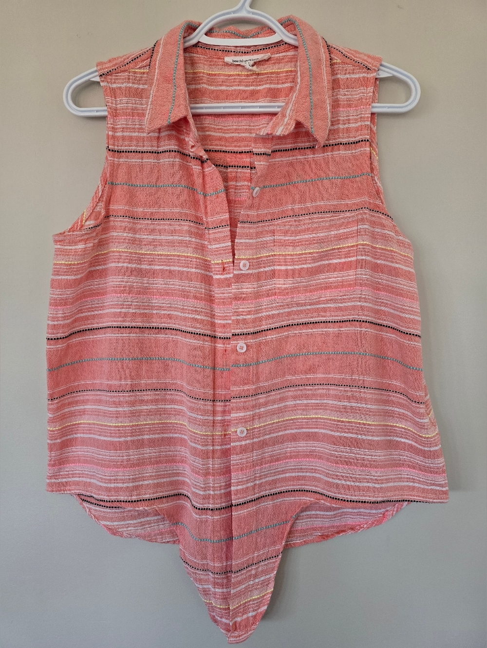 beachlunchlounge Coral Striped Sleeveless Button Front Top With Tie Bottom. M